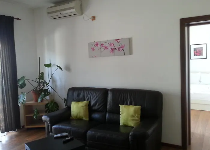 Banu Manta Apartments